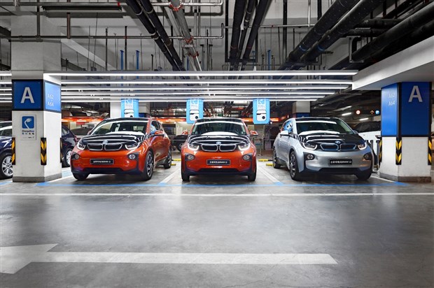 BMW i.Electric Mobiles -- Promotion Show
